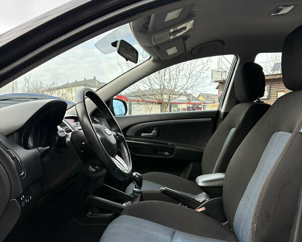 Чорний Кіа Сід, об'ємом двигуна 1.6 л та пробігом 220 тис. км за 6700 $, фото 23 на Automoto.ua
