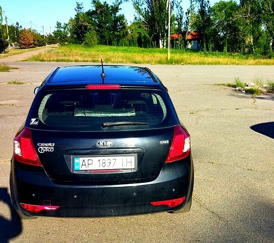 Черный Киа Сид, объемом двигателя 1.6 л и пробегом 251 тыс. км за 5999 $, фото 3 на Automoto.ua
