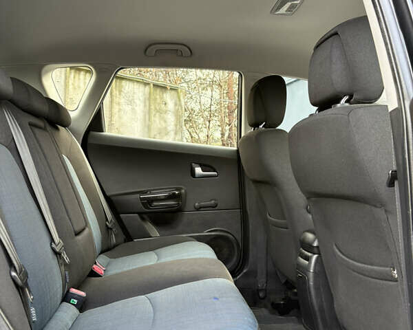 Чорний Кіа Сід, об'ємом двигуна 1.6 л та пробігом 220 тис. км за 6500 $, фото 42 на Automoto.ua