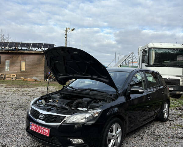 Черный Киа Сид, объемом двигателя 1.6 л и пробегом 220 тыс. км за 6400 $, фото 51 на Automoto.ua