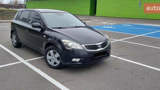 Черный Киа Сид, объемом двигателя 1.59 л и пробегом 327 тыс. км за 7750 $, фото 2 на Automoto.ua