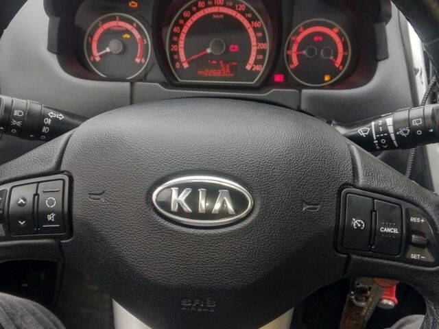 Черный Киа Сид, объемом двигателя 1.6 л и пробегом 246 тыс. км за 6500 $, фото 14 на Automoto.ua