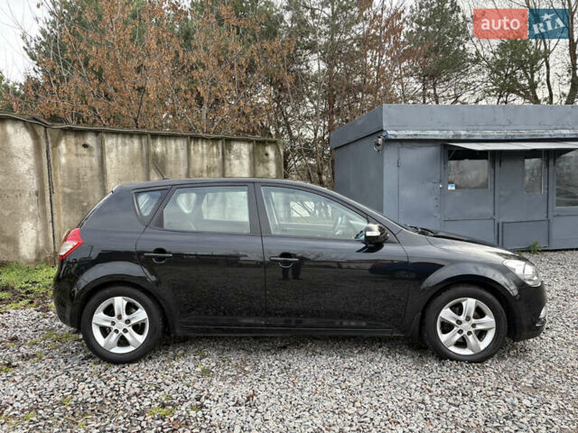 Чорний Кіа Сід, об'ємом двигуна 1.6 л та пробігом 220 тис. км за 6500 $, фото 15 на Automoto.ua