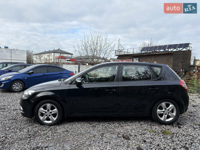 Черный Киа Сид, объемом двигателя 1.6 л и пробегом 220 тыс. км за 6400 $, фото 14 на Automoto.ua