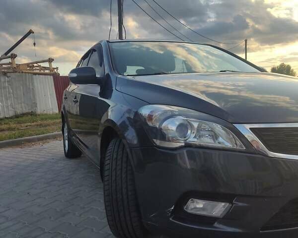 Чорний Кіа Сід, об'ємом двигуна 1.59 л та пробігом 186 тис. км за 6500 $, фото 2 на Automoto.ua