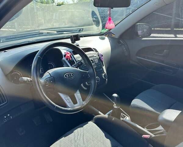 Чорний Кіа Сід, об'ємом двигуна 1.59 л та пробігом 136 тис. км за 7000 $, фото 1 на Automoto.ua