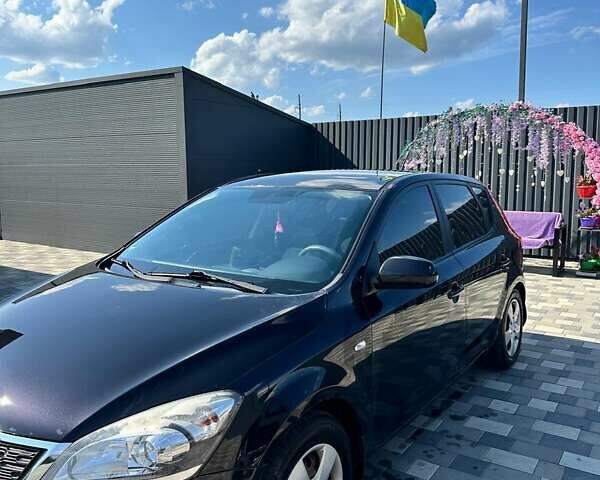 Чорний Кіа Сід, об'ємом двигуна 1.59 л та пробігом 136 тис. км за 7000 $, фото 3 на Automoto.ua