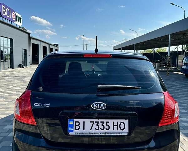 Чорний Кіа Сід, об'ємом двигуна 1.59 л та пробігом 136 тис. км за 7000 $, фото 5 на Automoto.ua
