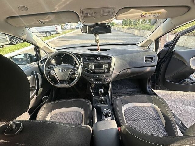Черный Киа Сид, объемом двигателя 1.6 л и пробегом 53 тыс. км за 11847 $, фото 7 на Automoto.ua