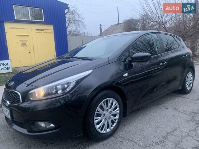 Черный Киа Сид, объемом двигателя 1.6 л и пробегом 204 тыс. км за 10000 $, фото 1 на Automoto.ua