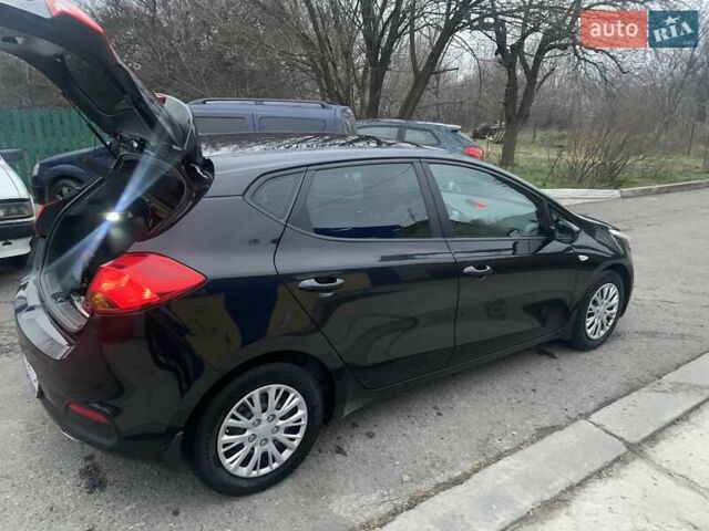 Черный Киа Сид, объемом двигателя 1.6 л и пробегом 204 тыс. км за 10000 $, фото 40 на Automoto.ua