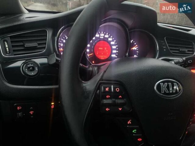 Черный Киа Сид, объемом двигателя 1.6 л и пробегом 204 тыс. км за 10000 $, фото 44 на Automoto.ua