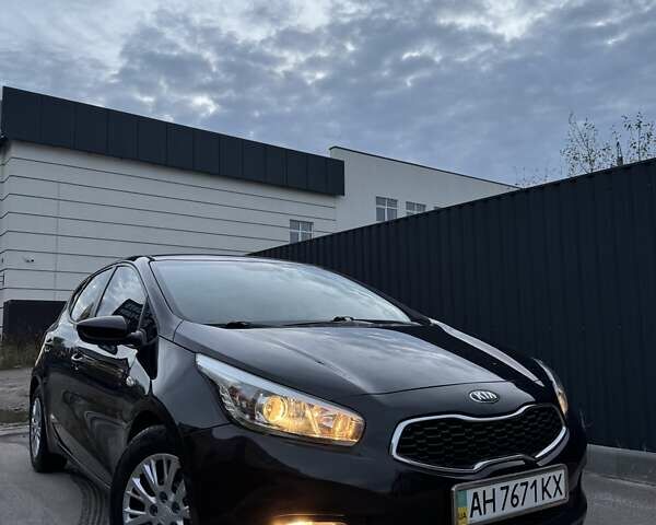 Киа Сид 2013 в Киеве на Automoto.ua Черный Киа Сид, объемом двигателя 1.59 л и пробегом 99 тыс. км за 10500 $, фото 5 на Automoto.ua