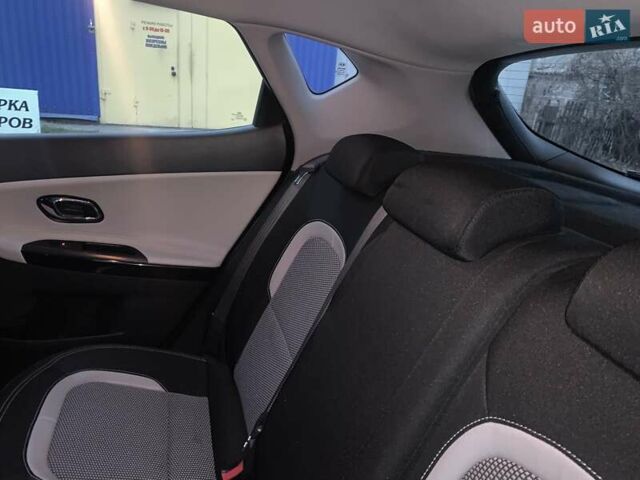 Черный Киа Сид, объемом двигателя 1.6 л и пробегом 204 тыс. км за 10000 $, фото 29 на Automoto.ua