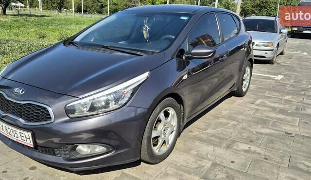 Киа Сид 2014 в Харькове на Automoto.ua Черный Киа Сид, объемом двигателя 1.6 л и пробегом 205 тыс. км за 10700 $, фото 3 на Automoto.ua