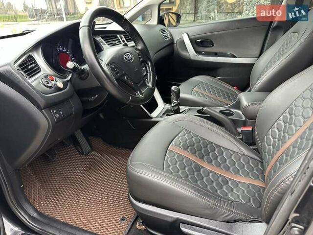 Черный Киа Сид, объемом двигателя 1.4 л и пробегом 189 тыс. км за 6999 $, фото 33 на Automoto.ua