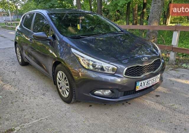 Киа Сид 2014 в Харькове на Automoto.ua Черный Киа Сид, объемом двигателя 1.6 л и пробегом 205 тыс. км за 10700 $, фото 7 на Automoto.ua