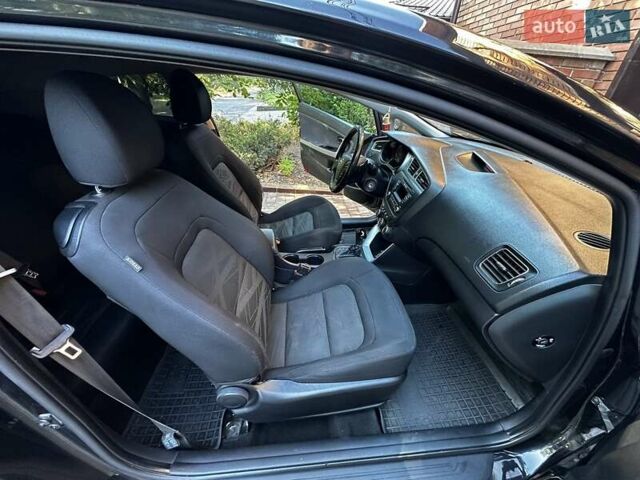 Черный Киа Сид, объемом двигателя 1.58 л и пробегом 230 тыс. км за 11500 $, фото 2 на Automoto.ua