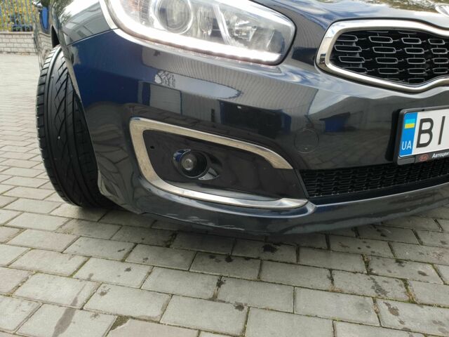 Черный Киа Сид, объемом двигателя 1.6 л и пробегом 87 тыс. км за 12500 $, фото 7 на Automoto.ua