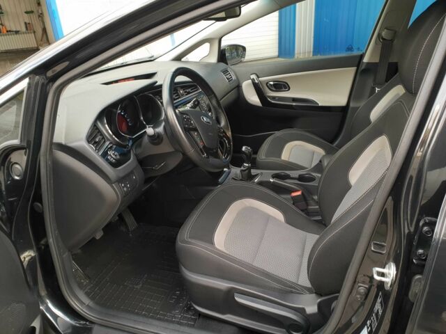 Черный Киа Сид, объемом двигателя 1.6 л и пробегом 87 тыс. км за 12500 $, фото 11 на Automoto.ua