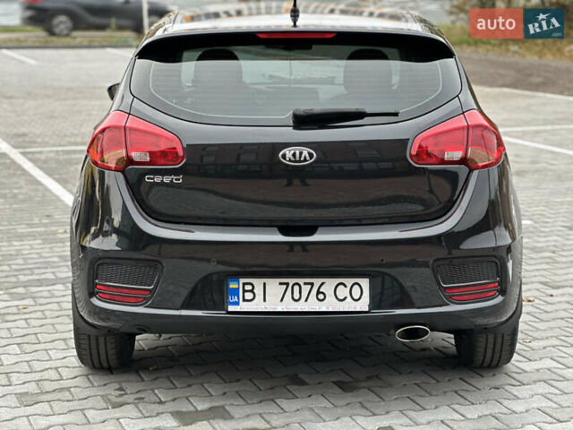 Черный Киа Сид, объемом двигателя 1.6 л и пробегом 68 тыс. км за 13850 $, фото 4 на Automoto.ua