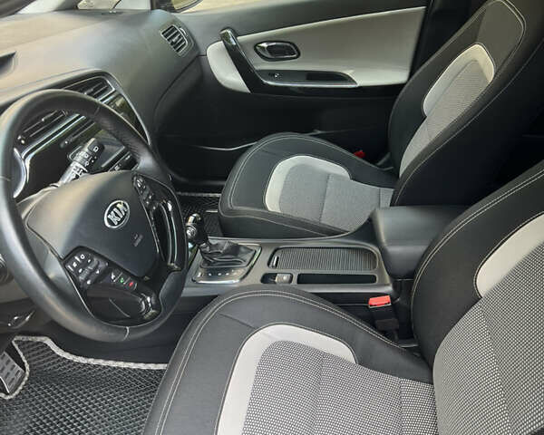 Киа Сид 2017 в Львове на Automoto.ua Черный Киа Сид, объемом двигателя 1.59 л и пробегом 80 тыс. км за 15300 $, фото 8 на Automoto.ua