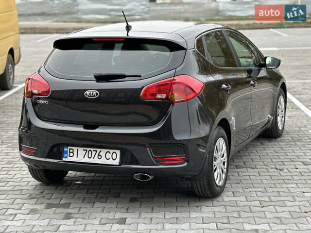 Черный Киа Сид, объемом двигателя 1.6 л и пробегом 68 тыс. км за 13850 $, фото 6 на Automoto.ua