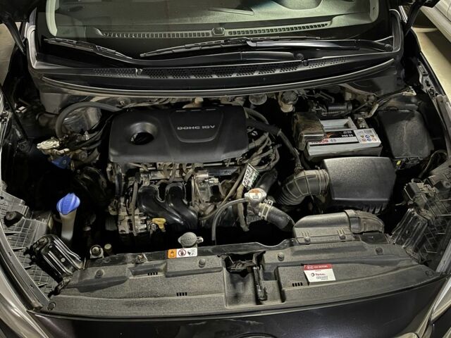 Киа Сид 2017 в Львове на Automoto.ua Черный Киа Сид, объемом двигателя 1.6 л и пробегом 80 тыс. км за 15000 $, фото 10 на Automoto.ua