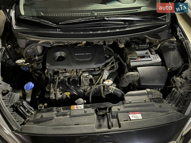 Киа Сид 2017 в Львове на Automoto.ua Черный Киа Сид, объемом двигателя 1.59 л и пробегом 80 тыс. км за 15300 $, фото 15 на Automoto.ua