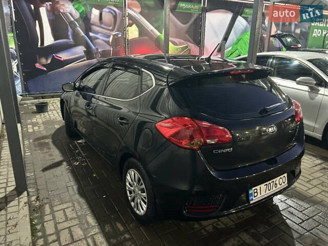 Черный Киа Сид, объемом двигателя 1.59 л и пробегом 52 тыс. км за 13700 $, фото 4 на Automoto.ua