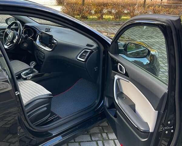 Черный Киа Сид, объемом двигателя 1.59 л и пробегом 104 тыс. км за 16500 $, фото 22 на Automoto.ua
