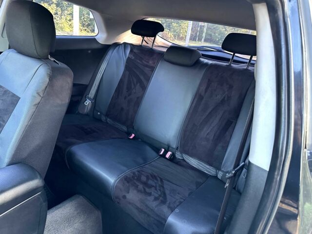 Чорний Кіа Сід, об'ємом двигуна 1.6 л та пробігом 190 тис. км за 5250 $, фото 12 на Automoto.ua