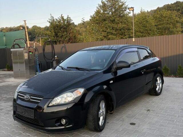 Черный Киа Сид, объемом двигателя 1.6 л и пробегом 108 тыс. км за 2200 $, фото 1 на Automoto.ua
