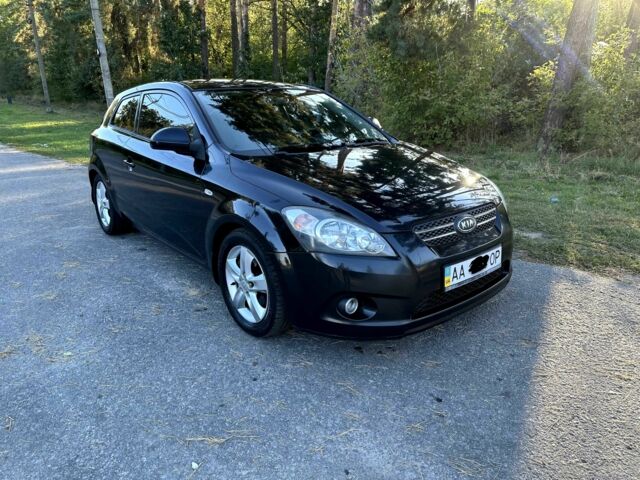 Чорний Кіа Сід, об'ємом двигуна 1.6 л та пробігом 190 тис. км за 5250 $, фото 2 на Automoto.ua