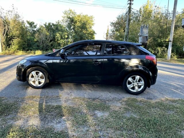 Чорний Кіа Сід, об'ємом двигуна 1.6 л та пробігом 190 тис. км за 5250 $, фото 7 на Automoto.ua