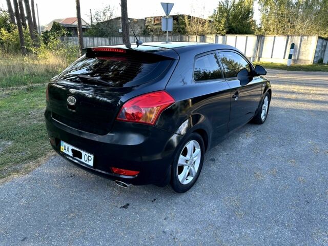 Чорний Кіа Сід, об'ємом двигуна 1.6 л та пробігом 190 тис. км за 5250 $, фото 4 на Automoto.ua