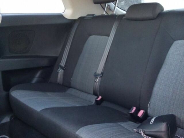 Черный Киа Сид, объемом двигателя 1.6 л и пробегом 182 тыс. км за 4500 $, фото 8 на Automoto.ua