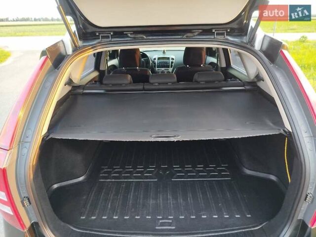 Черный Киа Сид, объемом двигателя 1.59 л и пробегом 207 тыс. км за 5499 $, фото 18 на Automoto.ua
