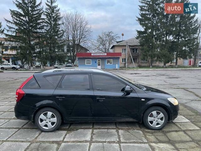 Черный Киа Сид, объемом двигателя 1.6 л и пробегом 207 тыс. км за 5500 $, фото 3 на Automoto.ua