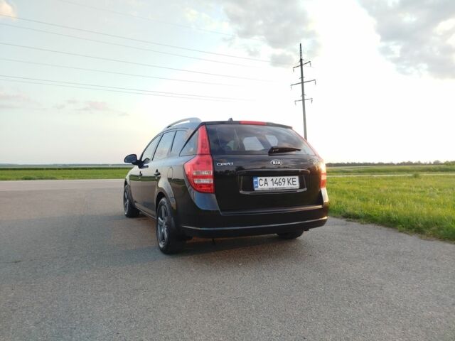 Черный Киа Сид, объемом двигателя 1.6 л и пробегом 200 тыс. км за 5499 $, фото 18 на Automoto.ua
