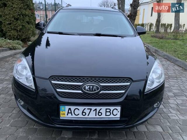 Чорний Кіа Сід, об'ємом двигуна 1.59 л та пробігом 313 тис. км за 4900 $, фото 3 на Automoto.ua