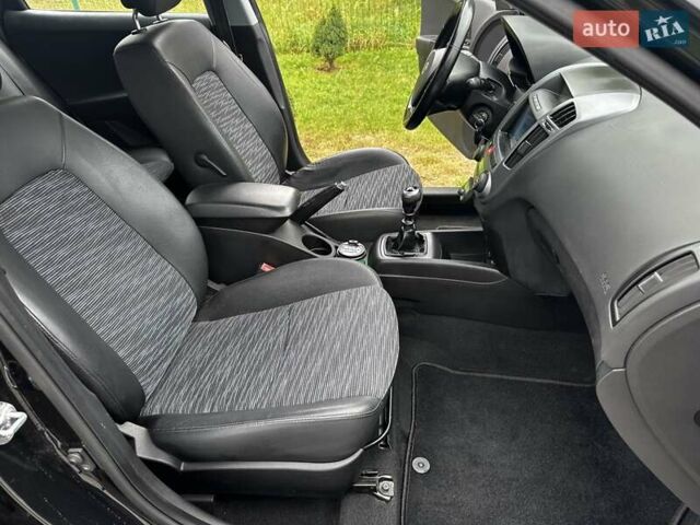 Черный Киа Сид, объемом двигателя 1.6 л и пробегом 212 тыс. км за 4999 $, фото 20 на Automoto.ua