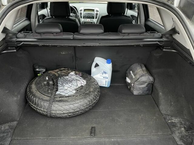 Чорний Кіа Сід, об'ємом двигуна 2 л та пробігом 225 тис. км за 6300 $, фото 8 на Automoto.ua