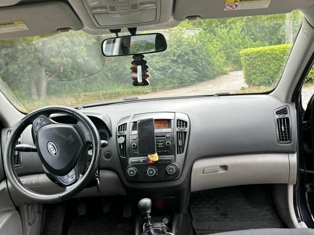 Черный Киа Сид, объемом двигателя 1.6 л и пробегом 260 тыс. км за 5500 $, фото 2 на Automoto.ua