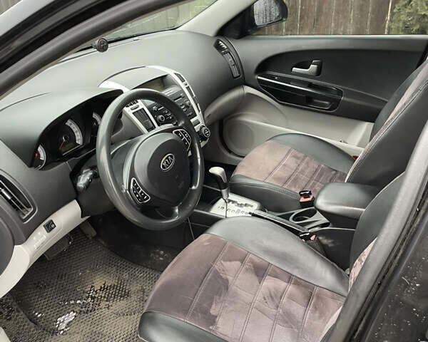 Чорний Кіа Сід, об'ємом двигуна 2 л та пробігом 225 тис. км за 6300 $, фото 6 на Automoto.ua