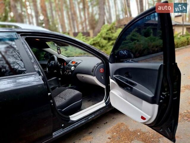 Черный Киа Сид, объемом двигателя 1.6 л и пробегом 283 тыс. км за 5250 $, фото 9 на Automoto.ua