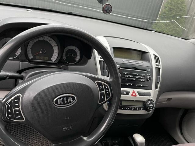 Чорний Кіа Сід, об'ємом двигуна 2 л та пробігом 225 тис. км за 6300 $, фото 7 на Automoto.ua