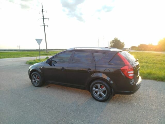 Черный Киа Сид, объемом двигателя 1.6 л и пробегом 200 тыс. км за 5499 $, фото 15 на Automoto.ua