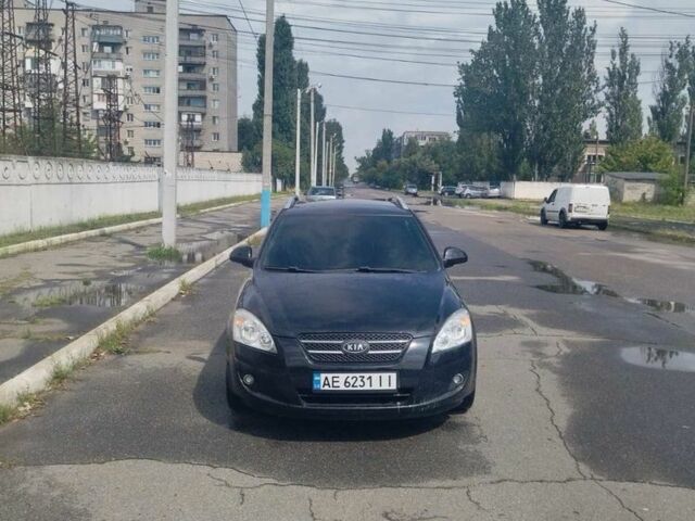 Чорний Кіа Сід, об'ємом двигуна 1.6 л та пробігом 100 тис. км за 6500 $, фото 3 на Automoto.ua
