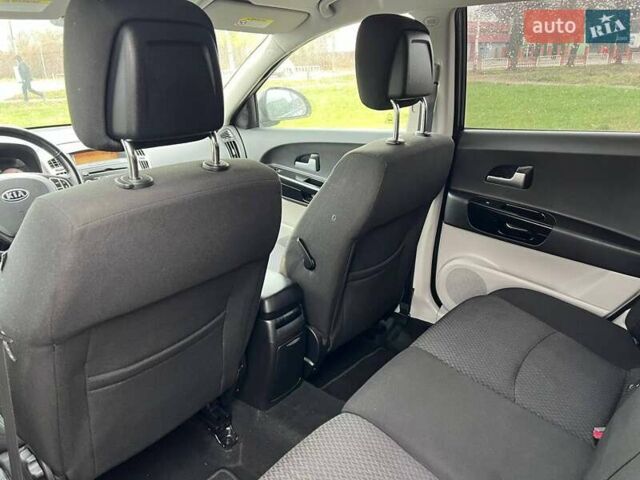 Чорний Кіа Сід, об'ємом двигуна 1.98 л та пробігом 231 тис. км за 6800 $, фото 4 на Automoto.ua